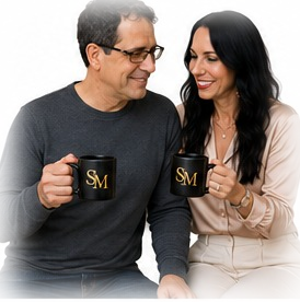 Steven and Elissa with their SM mugs